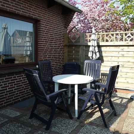 Stoldt Apartment